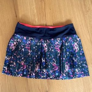 Lululemon Tennis Skirt - size US 4